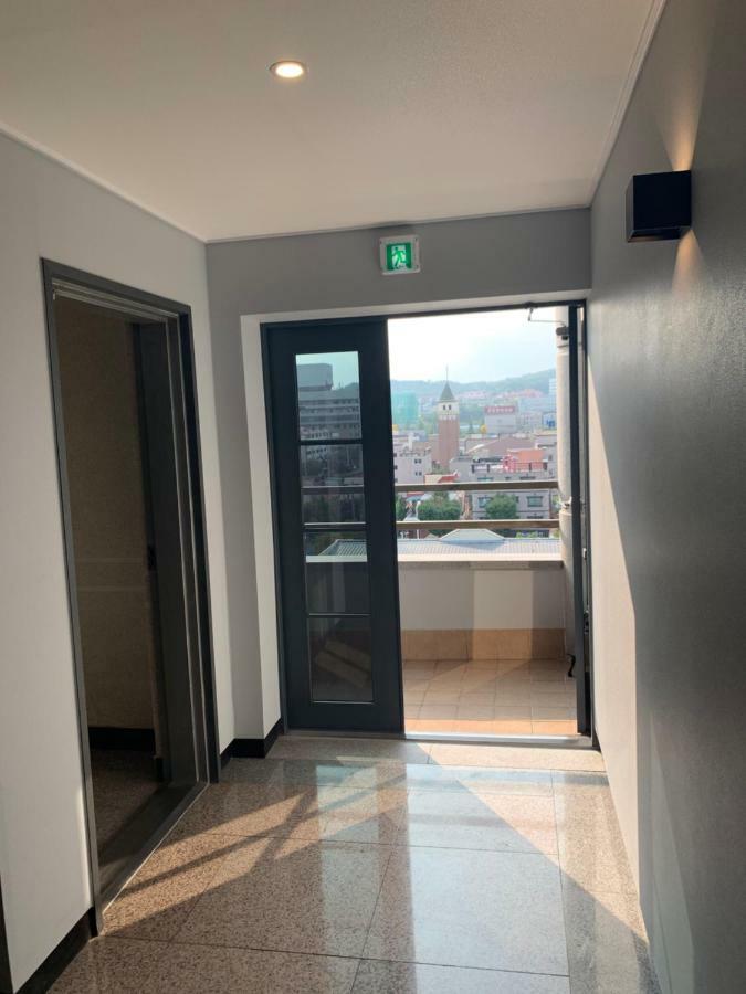 Hotel Palace Pohang Bagian luar foto